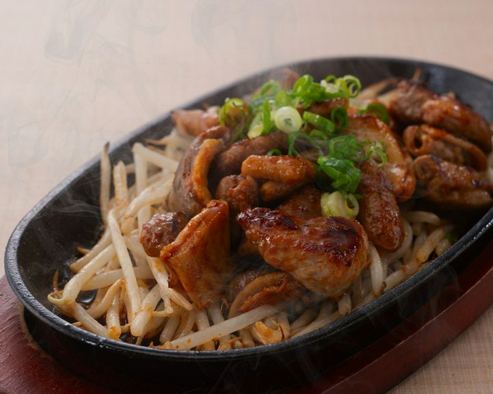 中身ちゃんぷるー 〜豚ホルモン炒め〜