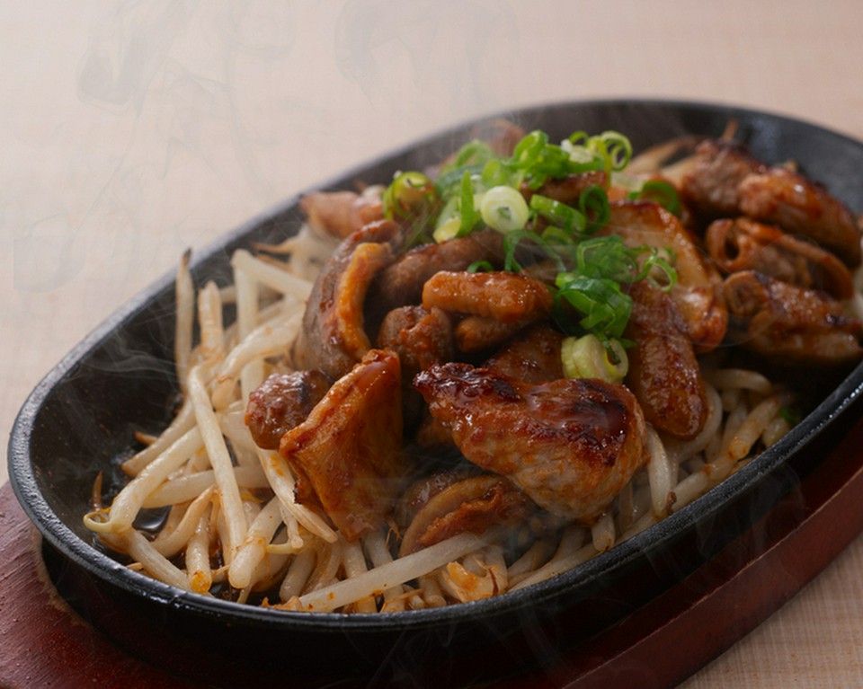 中身ちゃんぷるー ～豚ホルモン炒め～