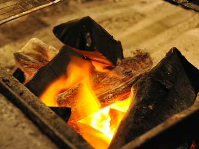 【伝統技法】炭火焼きへのこだわり