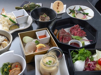 多彩な技法・日本の四季の食材が生み出す「くずし和食」の世界