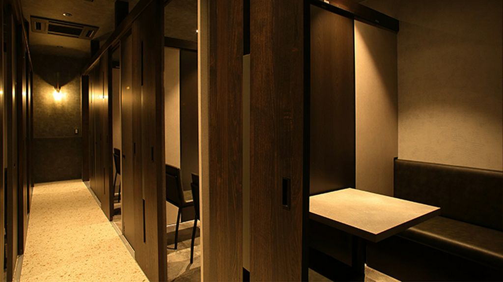 人数・シチュエーションを問わず活躍の個室空間