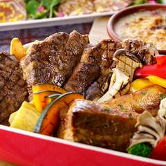 シェフが目の前で調理する「ライブキッチン」