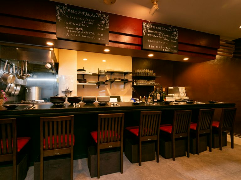 一人の時間を満たす、カウンター席のイタリアン