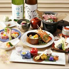 芳醇な香りと旨味の詰まった「A5ランク伊賀牛」と厳選した旬の高級食材をご堪能していただく贅沢プラン。