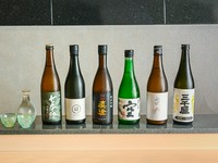 掲載メニュー以外にも、その時期のオススメ日本酒等も入荷予定です。当日のメニューについては店舗にてご確認ください。