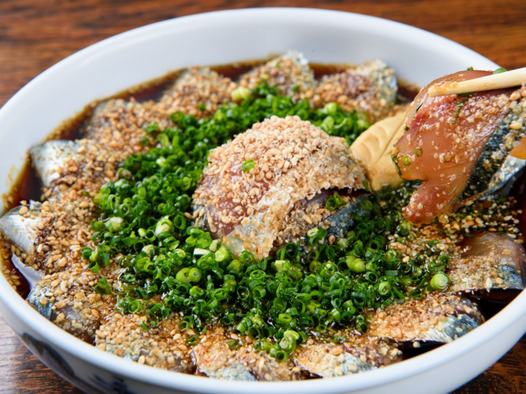 『ごまさば』をはじめ、博多でぜひとも味わいたいメニューが充実