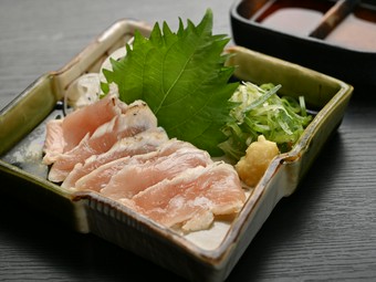 鮮度への想いが実現させた『地鶏のたたき』