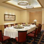 洗練されたサービスとお料理で心地良い上質な時間をお過ごしください。