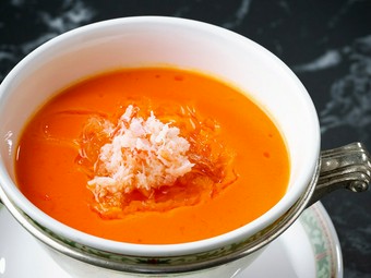 かに卵入りふかひれスープ