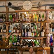 “日本酒を楽しく”をコンセプトにオープンした【IK Japan Craft】。「第41回全国きき酒選手権大会」学生部門全国3位のオーナー推薦の日本酒を、気軽に楽しめます。日本酒をもっと身近な存在にしてくれるお店です。