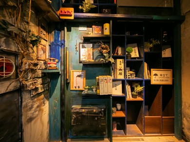 温もり感じるオシャレな空間は、最大50名での団体利用にも対応