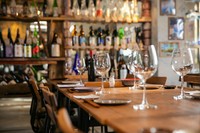 ＜コースについて＞
・コース受け付け2名～
・コース予算1人5000円～
※6000円～、土鍋ご飯を中心としたコースもお楽しみいただけます。