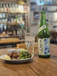 旬の和食と日本酒、〆は季節の野菜を使った土鍋ご飯