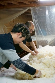 酒蔵を巡り、思いを伝える店