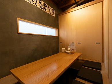 旨い酒・食、落ち着いた店内はカジュアルな接待にも活躍