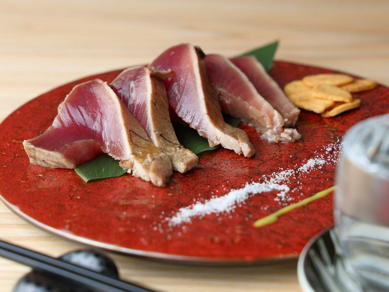 絶品鰹を香り豊かに楽しむ『鰹のわら焼き』