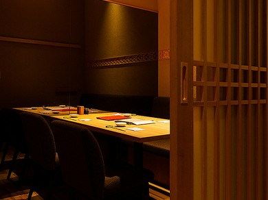 掘りごたつ・テーブル個室完備致しております！