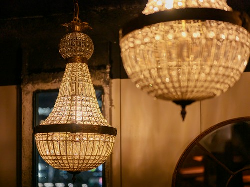 豪華なシャンデリア。極上のラグジュアリー空間