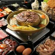 本格タイ料理を好きなだけ楽しめる食べ放題が自慢のお店。定番の料理から、まだあまり知られていない意外なおいしさの逸品まで、個性豊かなタイ料理を楽しめます。