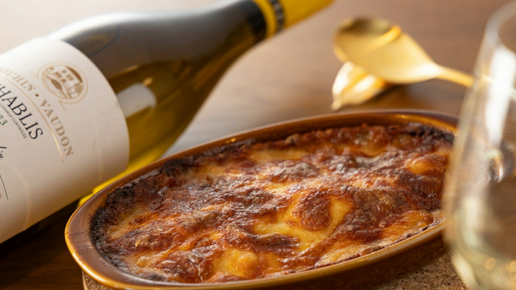 多彩な料理を楽しむ、大人の粋ないつものデートに