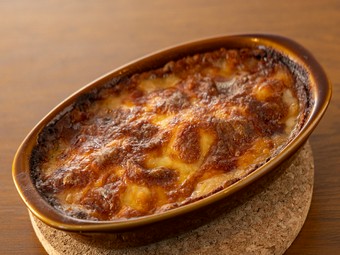 オマール・魚介の旨みを贅沢に味わう『オマール海老のシーフードグラタン』