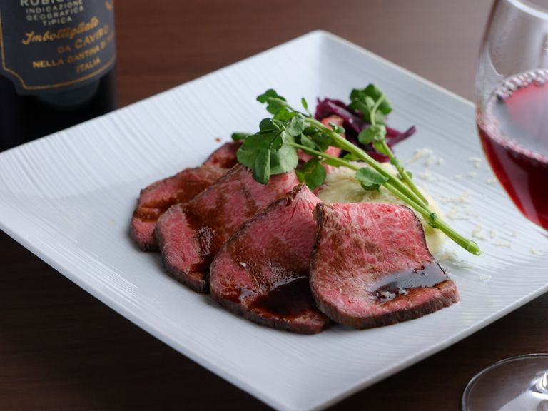 和牛ローストビーフのタリアータ風