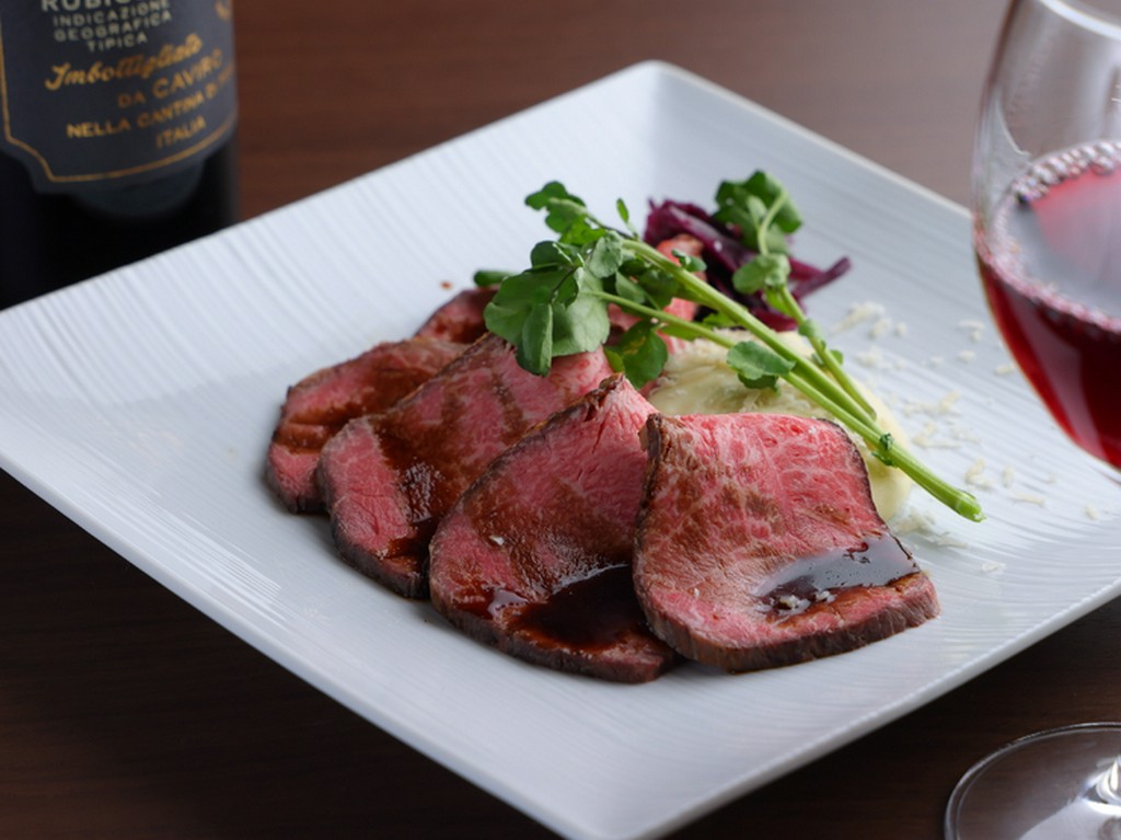 和牛ローストビーフのタリアータ風