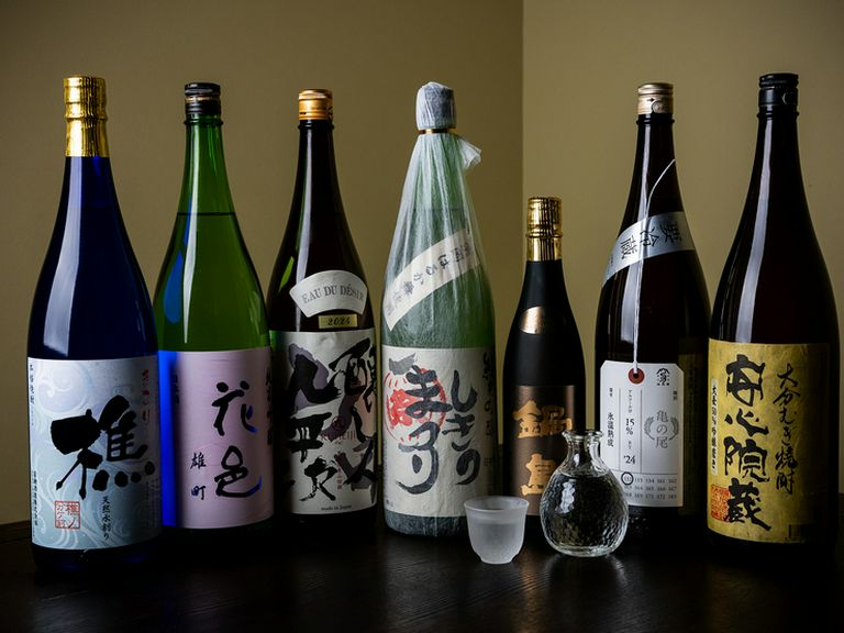 香りや旨みが穏やかに広がり、素材の持ち味をそっと引き立たせる「日本酒」