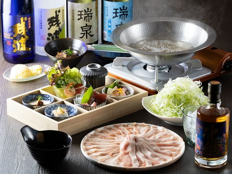 厳選ブランド豚をメインに迎えた、贅沢なしゃぶしゃぶ