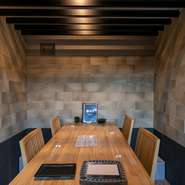 オススメメニュー満載のコース料理には、オプションとして120分制飲み放題も追加できます。旨い料理・旨い酒を心ゆくまで堪能。リーズナブルながらも、ちょっと贅沢な気分を味わえる宴会を繰り広げてみませんか。