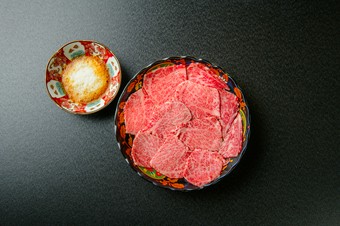 笑顔こぼれる、とろける幸福「口福ロース とろろポン酢」