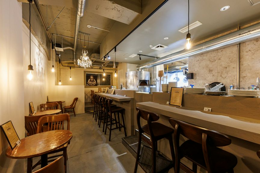 薪香る癒やしの空間が日々の喧騒を忘れさせてくれる