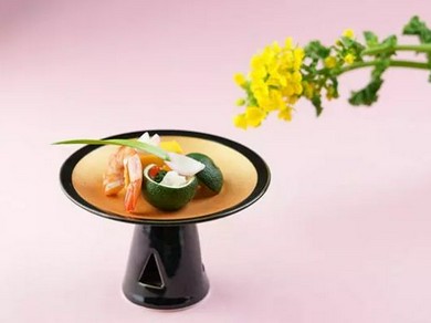 一皿ごとに四季の移ろいを感じる。季節の恵みを味わう夜の会席コース『ディナー会席』