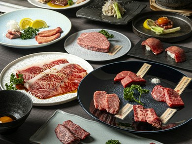 個室で過ごす、ハーフアテンドスタイルの贅沢な時間