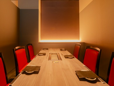 「会話も料理も、主役になる個室。」