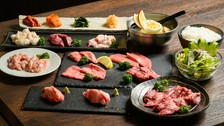  ～和牛・中札内鶏・成吉思汗、北の味覚の饗宴～ 北海道の豊かな食材が並ぶ、宴会にぴったりのコースです。