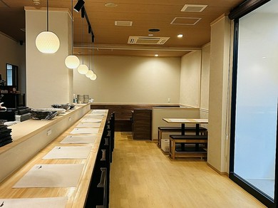 気取らず立ち寄れる、温かみのあるおばんざいのお店