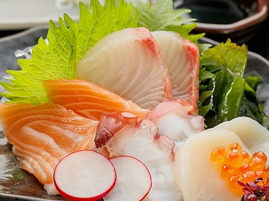 お刺身盛り合わせ