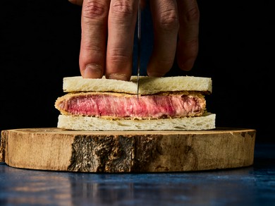 黒毛和牛のヒレカツサンド