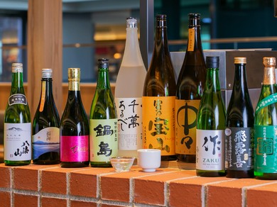 九州の地酒を中心に、全国から選りすぐりの5種が揃う