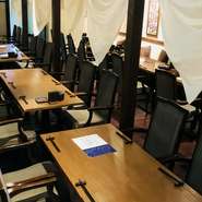 半個室4部屋繋げて16名～24名様。但し16名以上は要相談で♪