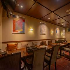 大正ロマンを感じる空間で、究極の肉の饗宴を堪能