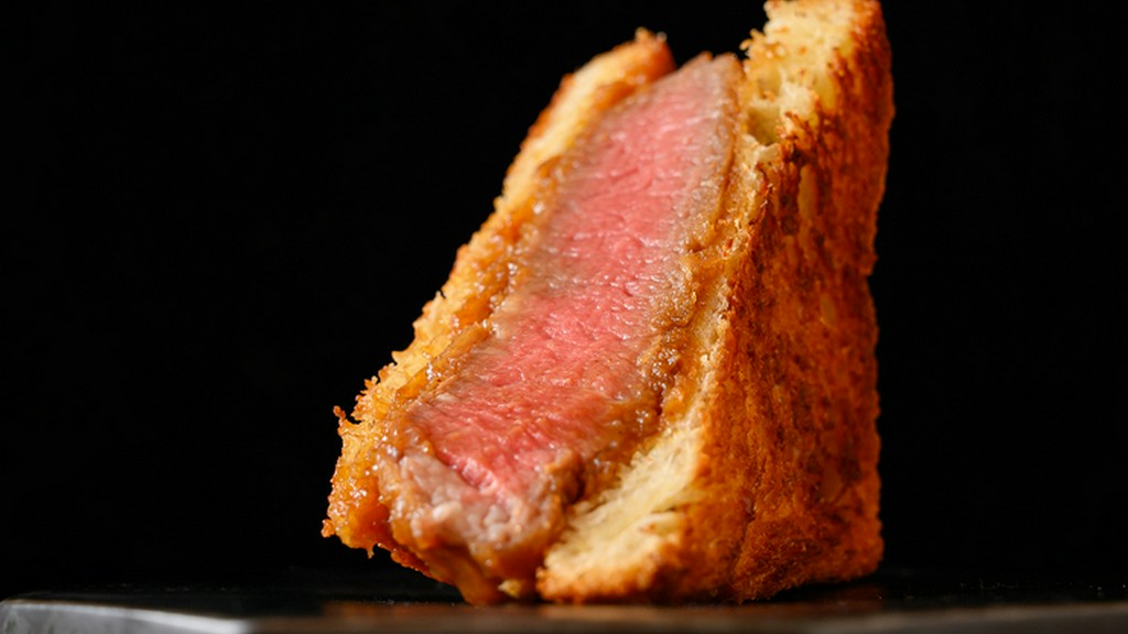 創造性溢れる肉料理で五感を満たす食体験