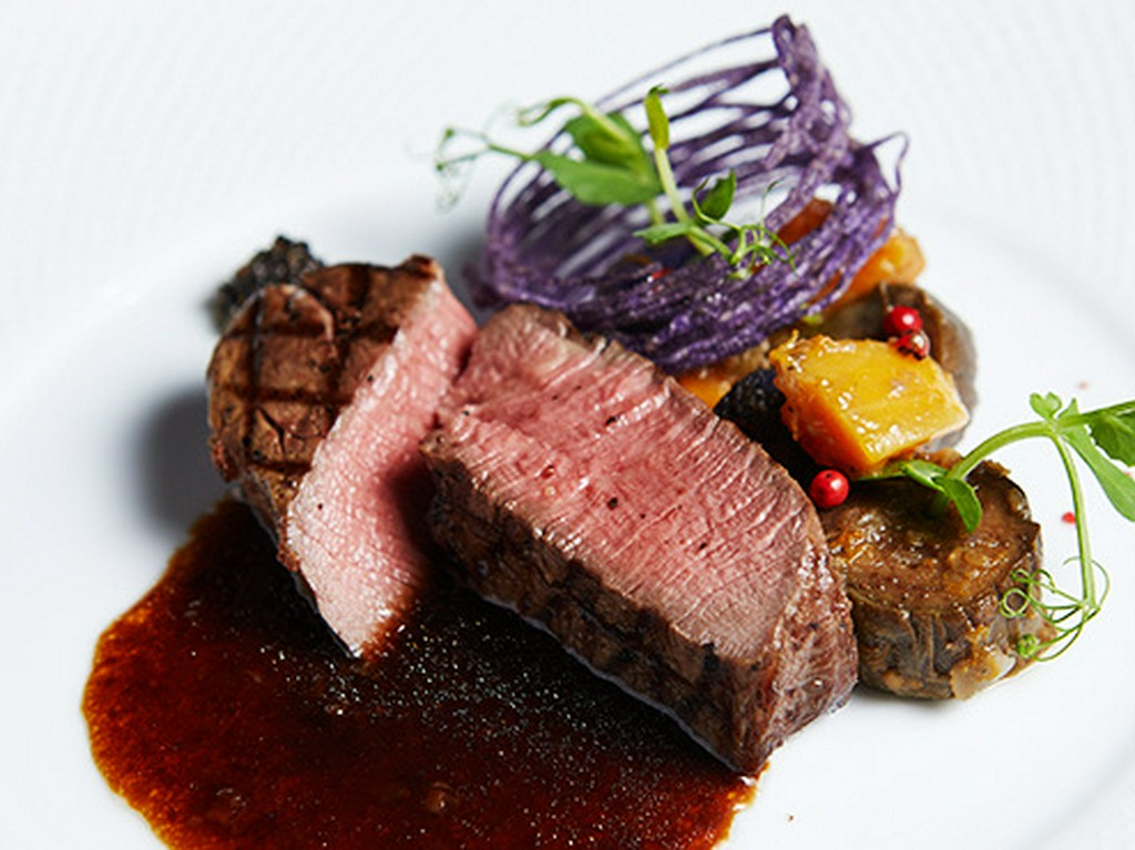 オールラウンドなシーンに向く、三軒茶屋で注目の新感覚フレンチ