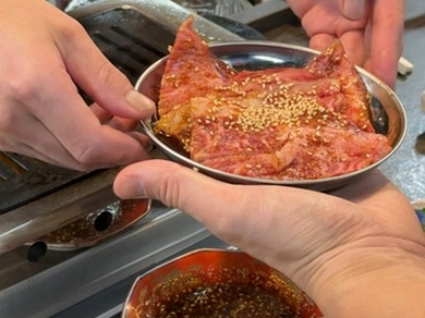 自家製ダレが旨みを引き出す『厳選国産牛』