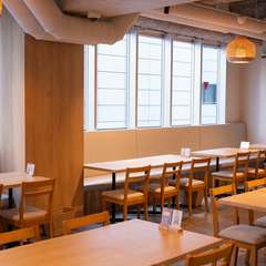 団体・ツアー客にも対応。ダイニングスペースは50～60名利用可