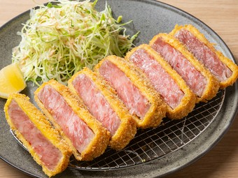 厳選ハラル和牛の希少部位を使用。絶妙な食感がたまらない『A5和牛カツ』