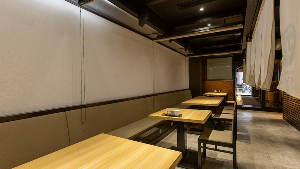 洗練された店内は幅広い利用スタイルに対応可