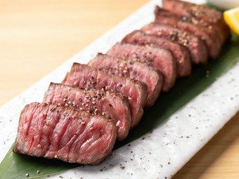 極上素材の旨みを引き出す、火入れの技『おおいた和牛』