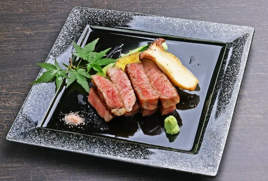リーズナブルな価格で美味を味わう『神戸牛ステーキランチ』